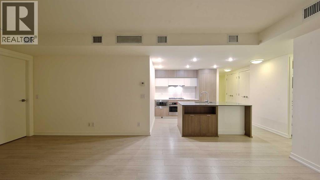 #301 51 Waterfront Mews SW - 15