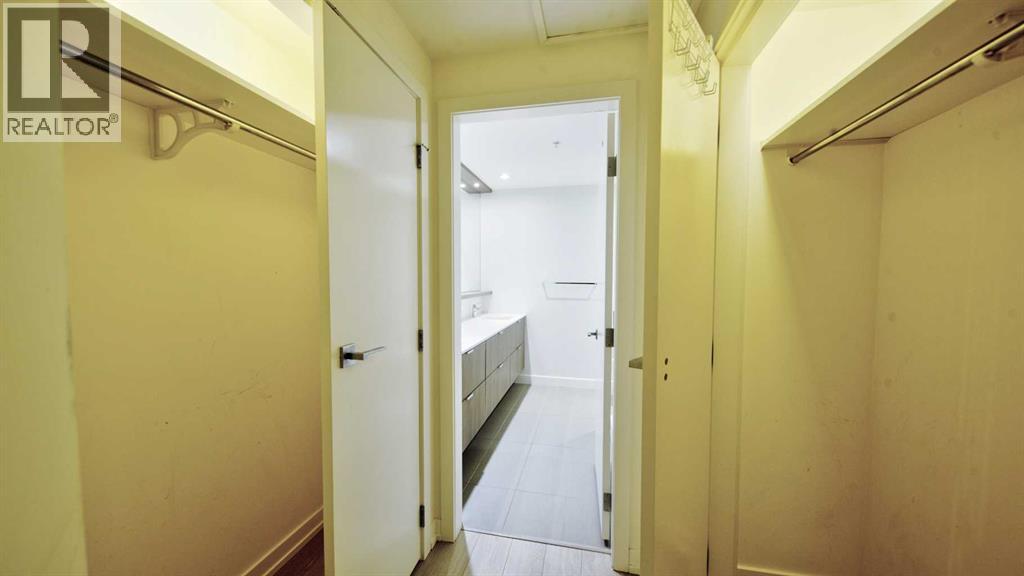 #301 51 Waterfront Mews SW - 22