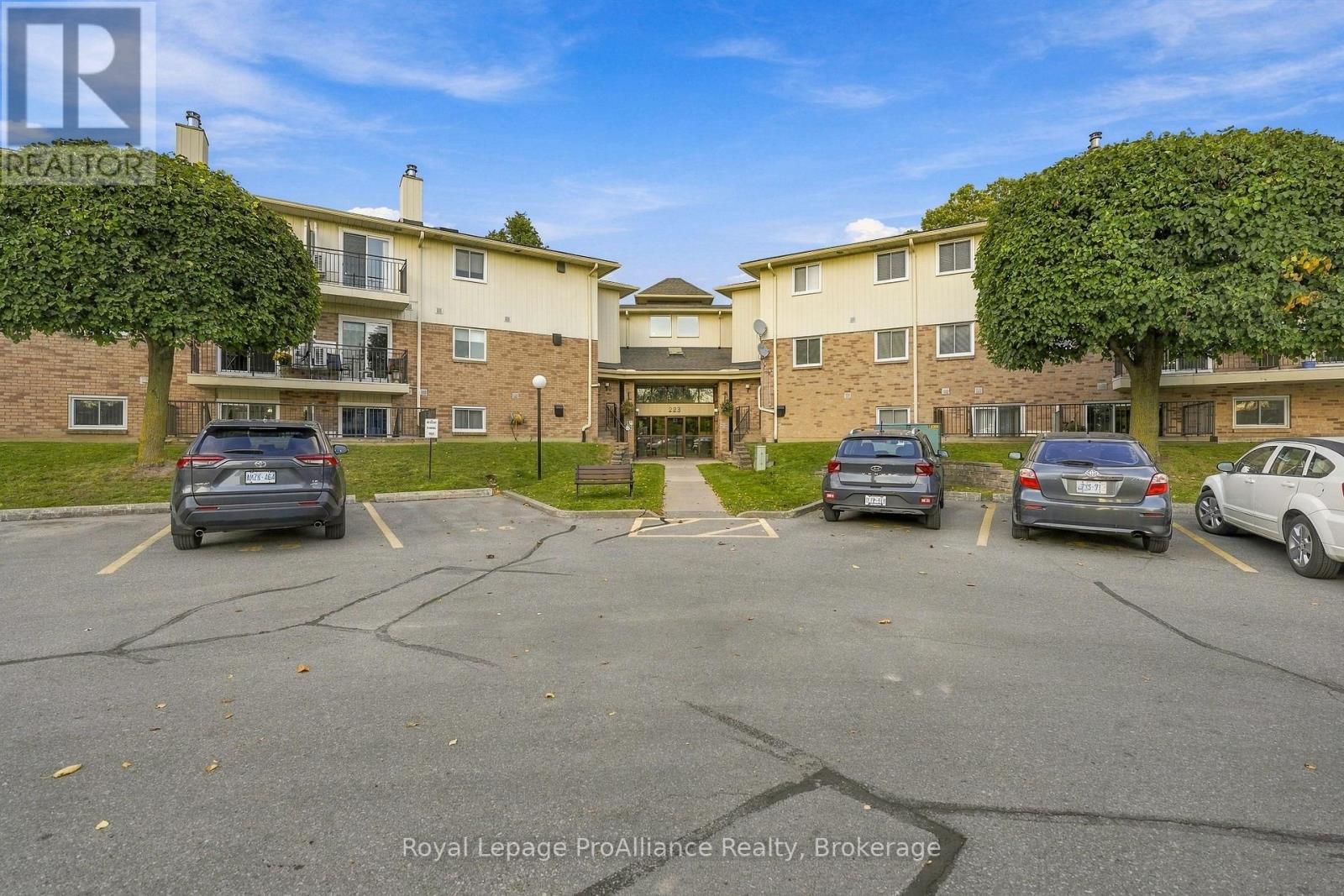 #311C 223 NORTH PARK STREET - 2