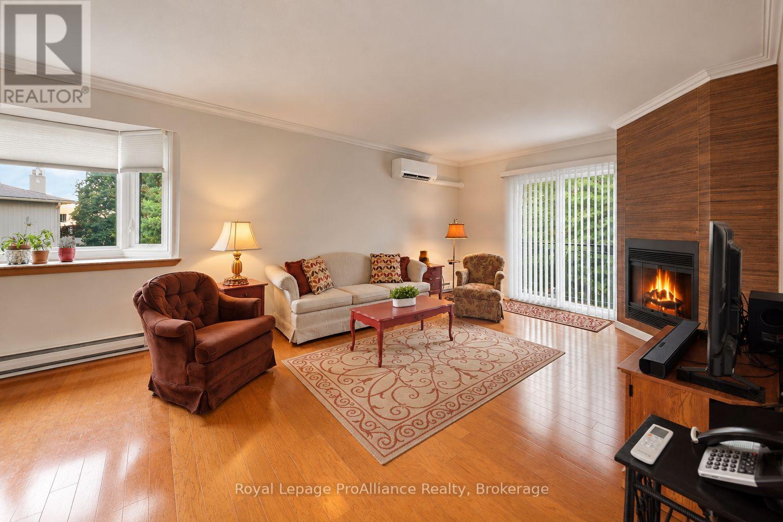 #311C 223 NORTH PARK STREET - 20