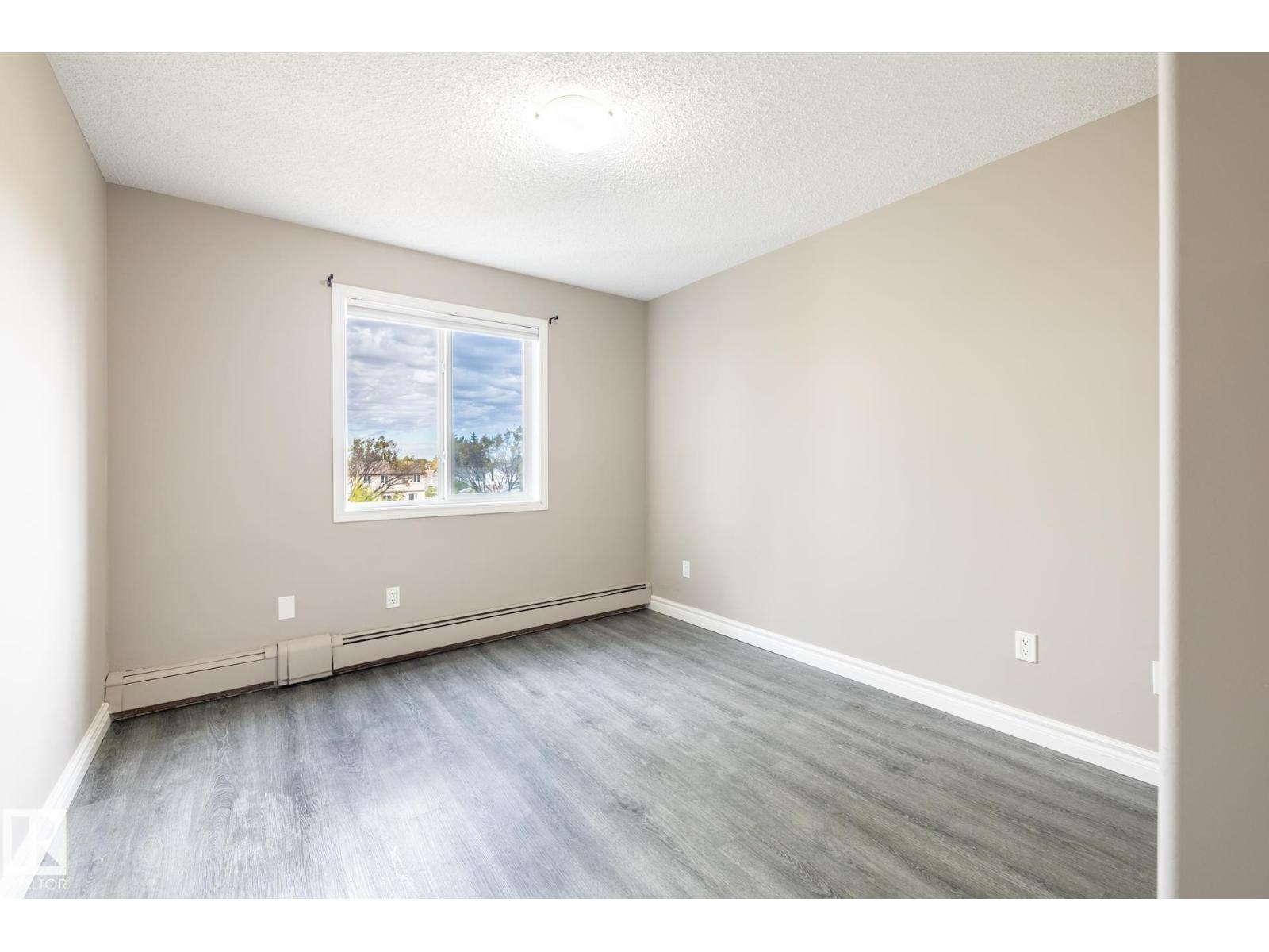 #310 13635 34 ST NW - 23