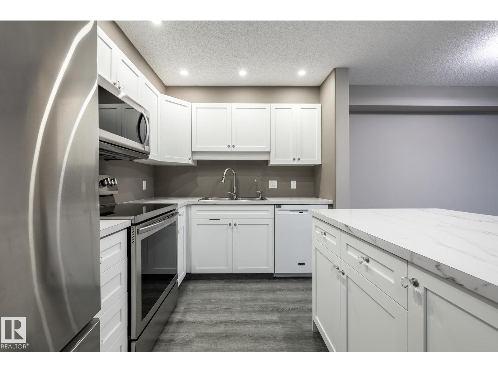 #310 13635 34 ST NW - 8