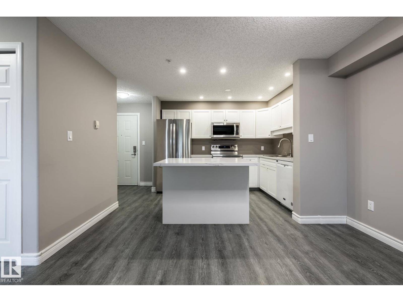 #310 13635 34 ST NW - 9