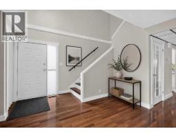 226 11 Avenue NE - photo 2