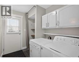 226 11 Avenue NE - photo 29
