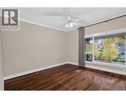 226 11 Avenue NE - photo 31