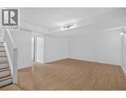 226 11 Avenue NE - photo 37