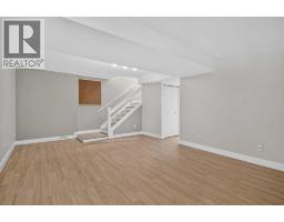 226 11 Avenue NE - photo 38