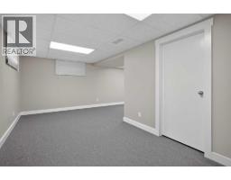 226 11 Avenue NE - photo 39