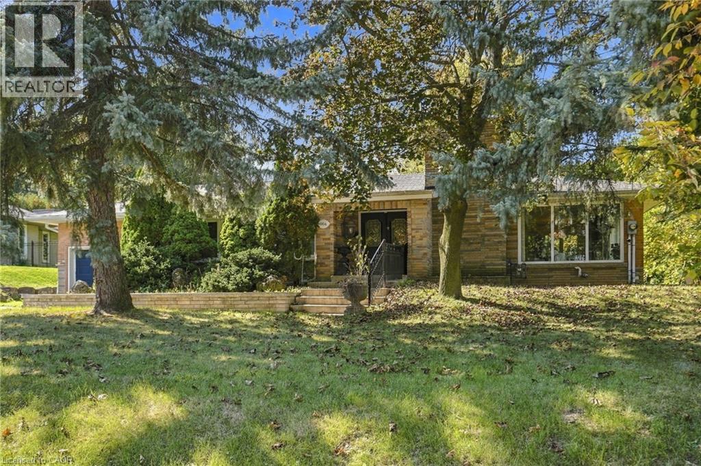 904 MONTGOMERY Drive - 4