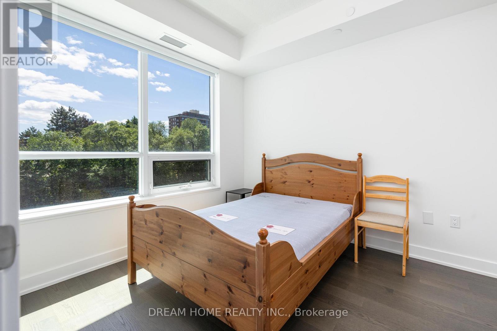 2 Teagarden Court — photo 4