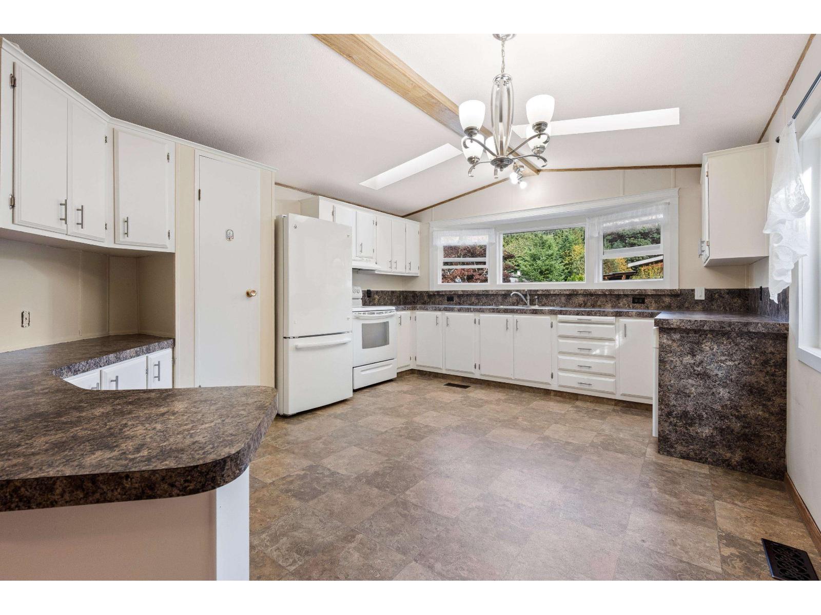 222 45835 SLEEPY HOLLOW ROAD, Cultus Lake East, Cultus Lake - Image 1