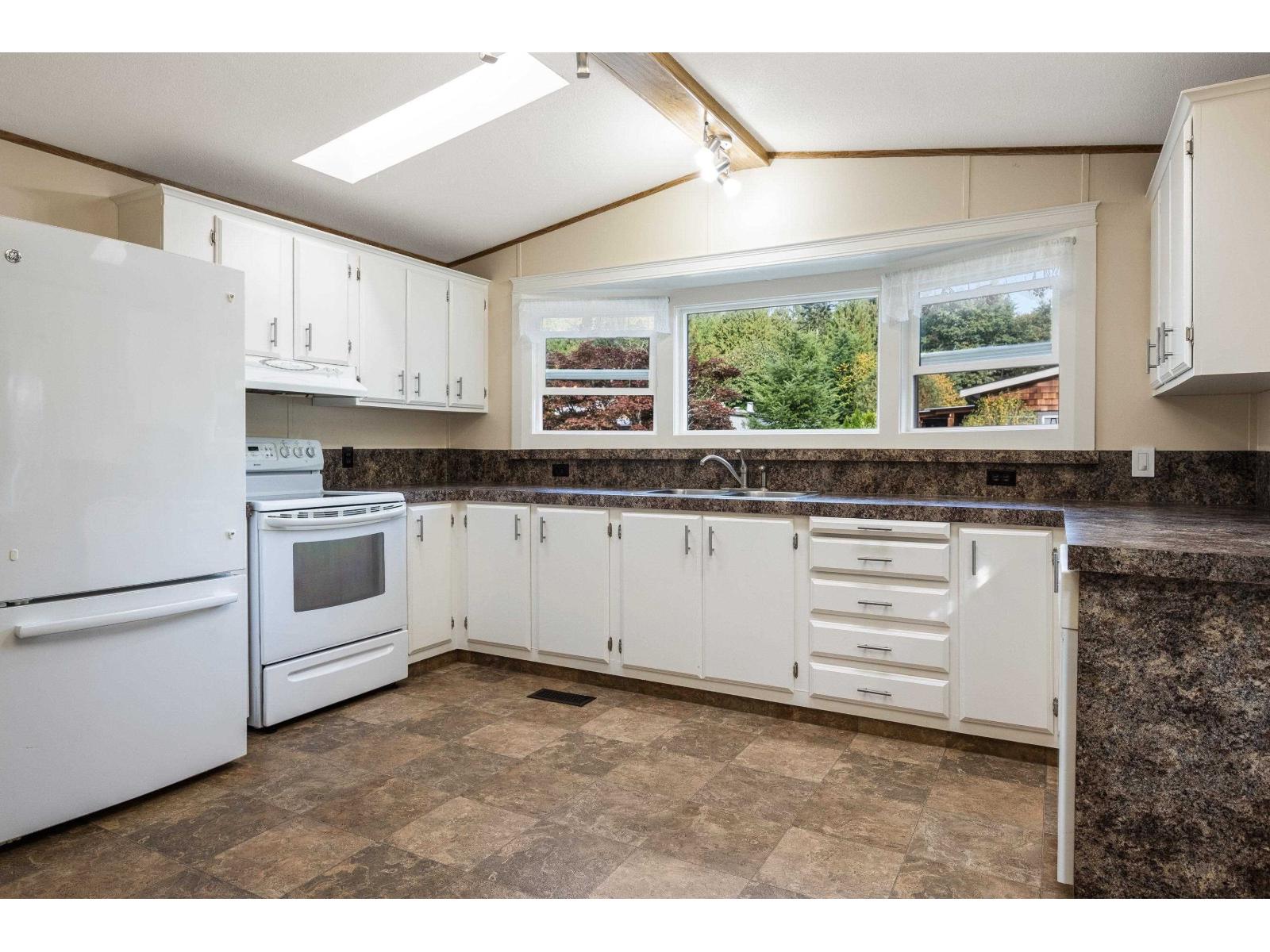 222 45835 SLEEPY HOLLOW ROAD, Cultus Lake East, Cultus Lake - Image 1
