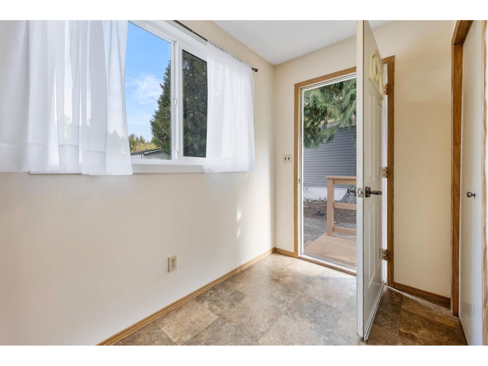 222 45835 SLEEPY HOLLOW ROAD, Cultus Lake East, Cultus Lake - Image 1