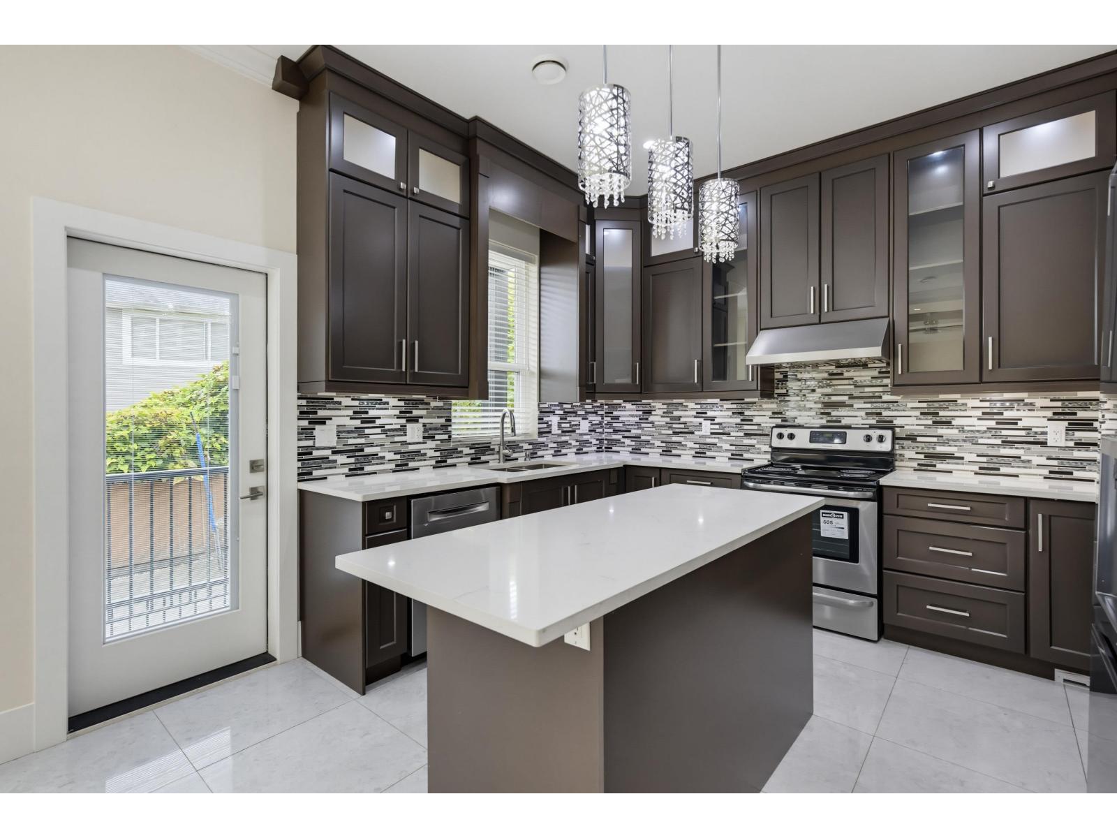 5 Bed, 5 Bath House for Sale in Surrey – 7560 146 STREET, Surrey – MLS# R3173760 - Image 17