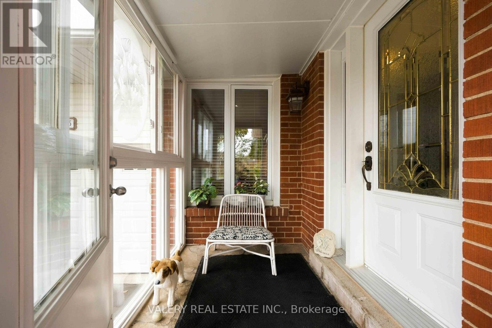 305 Renforth Drive, Toronto, ON photo 4