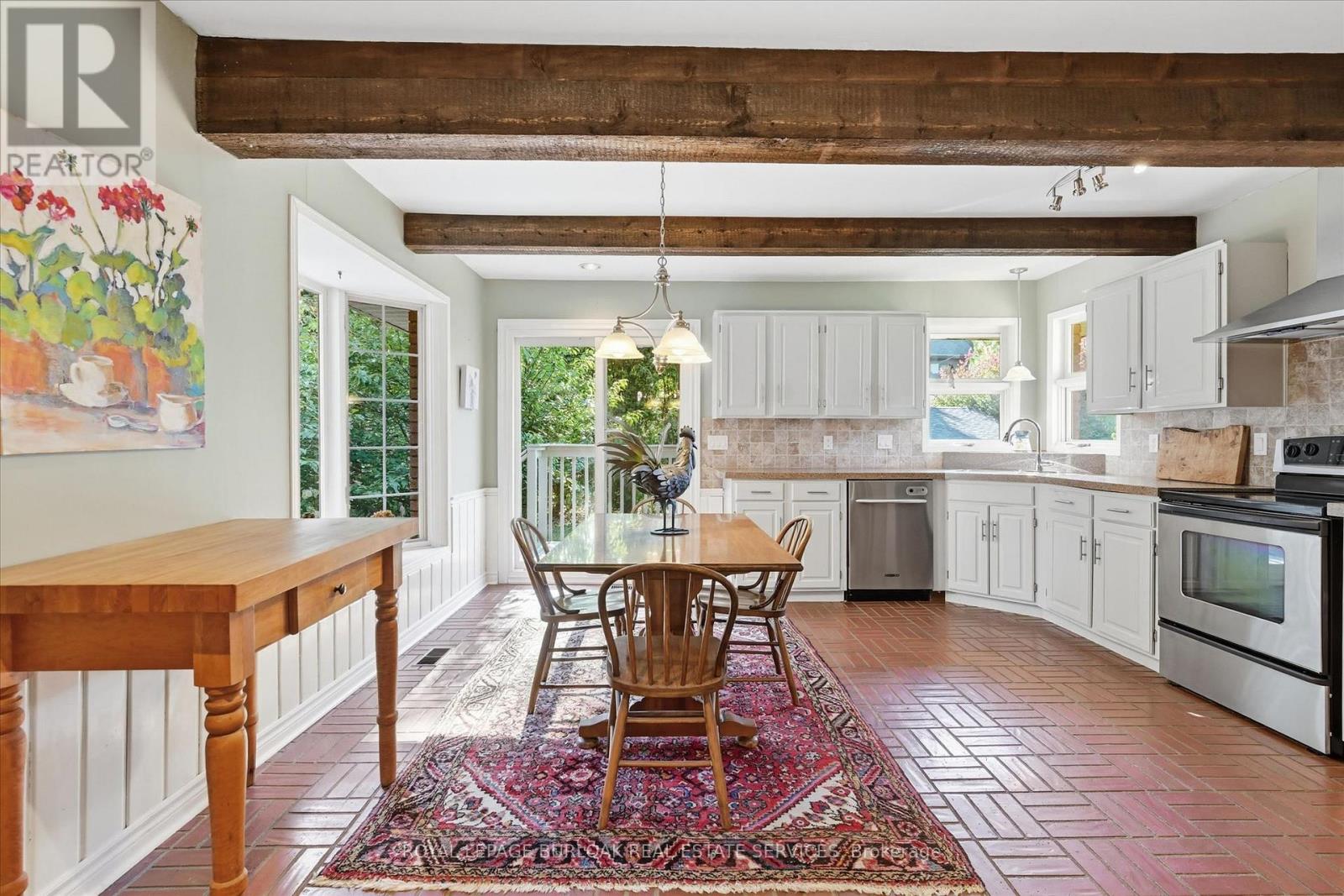 362 OAKWOOD DRIVE - 13
