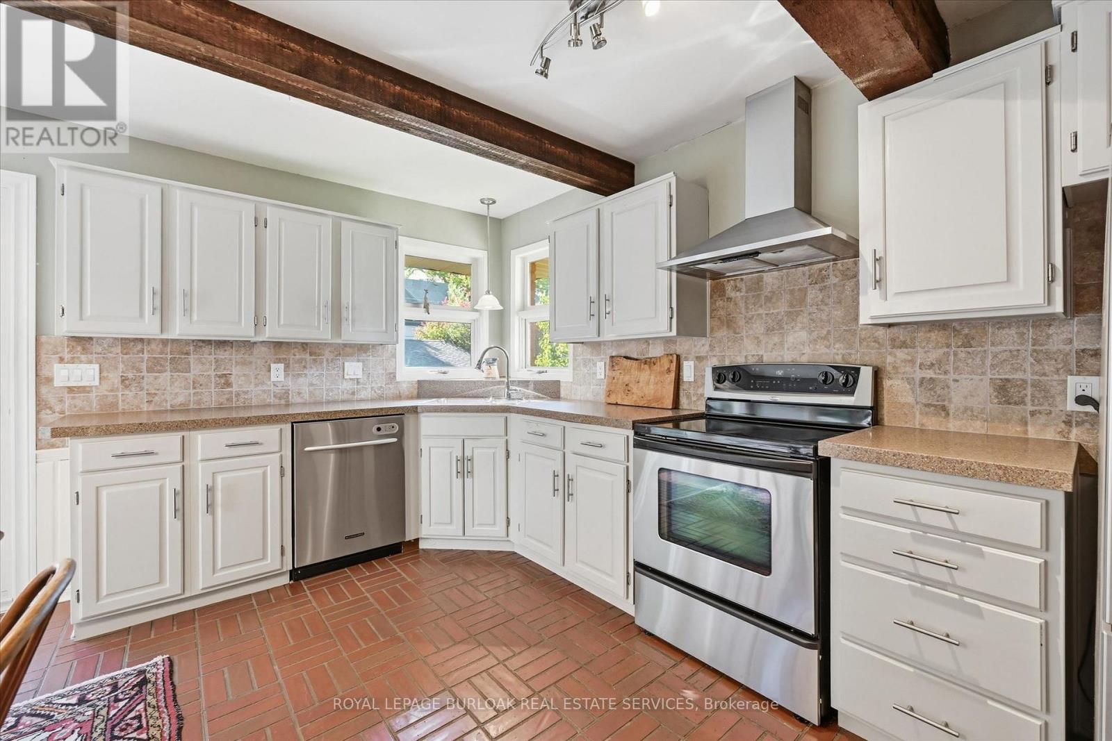 362 OAKWOOD DRIVE - 15