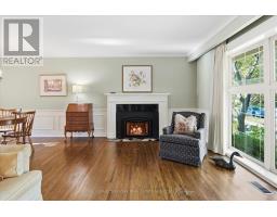Kitchen - 362 Oakwood Drive, Burlington, ON L7N1X2 Photo 6