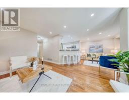 Living room - 5522 Holbrook Road, Mississauga, ON L5M5G4 Photo 8