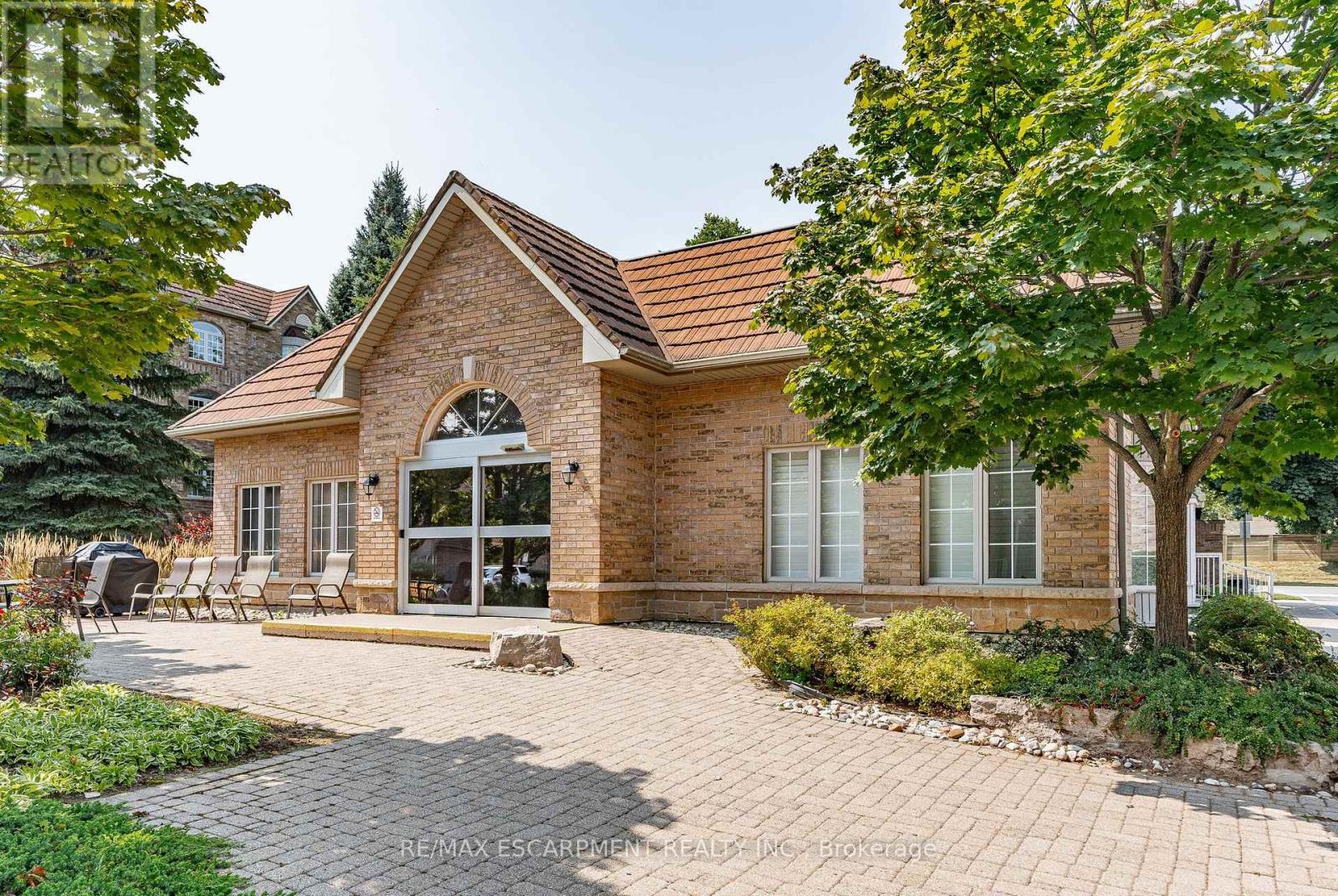B404- 216 Plains Road West, Burlington, ON photo 25