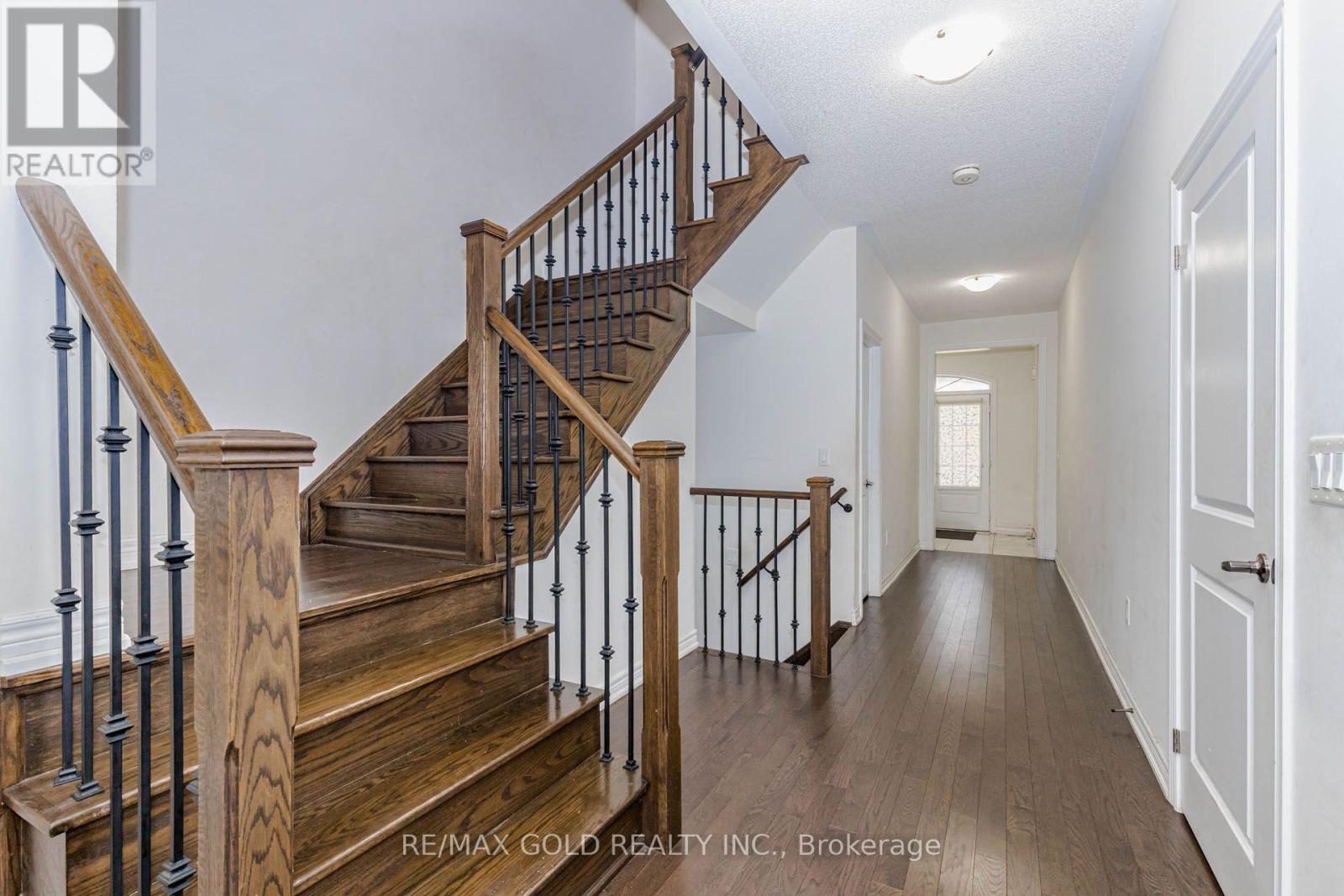 84 PALLESCHI DRIVE - 10