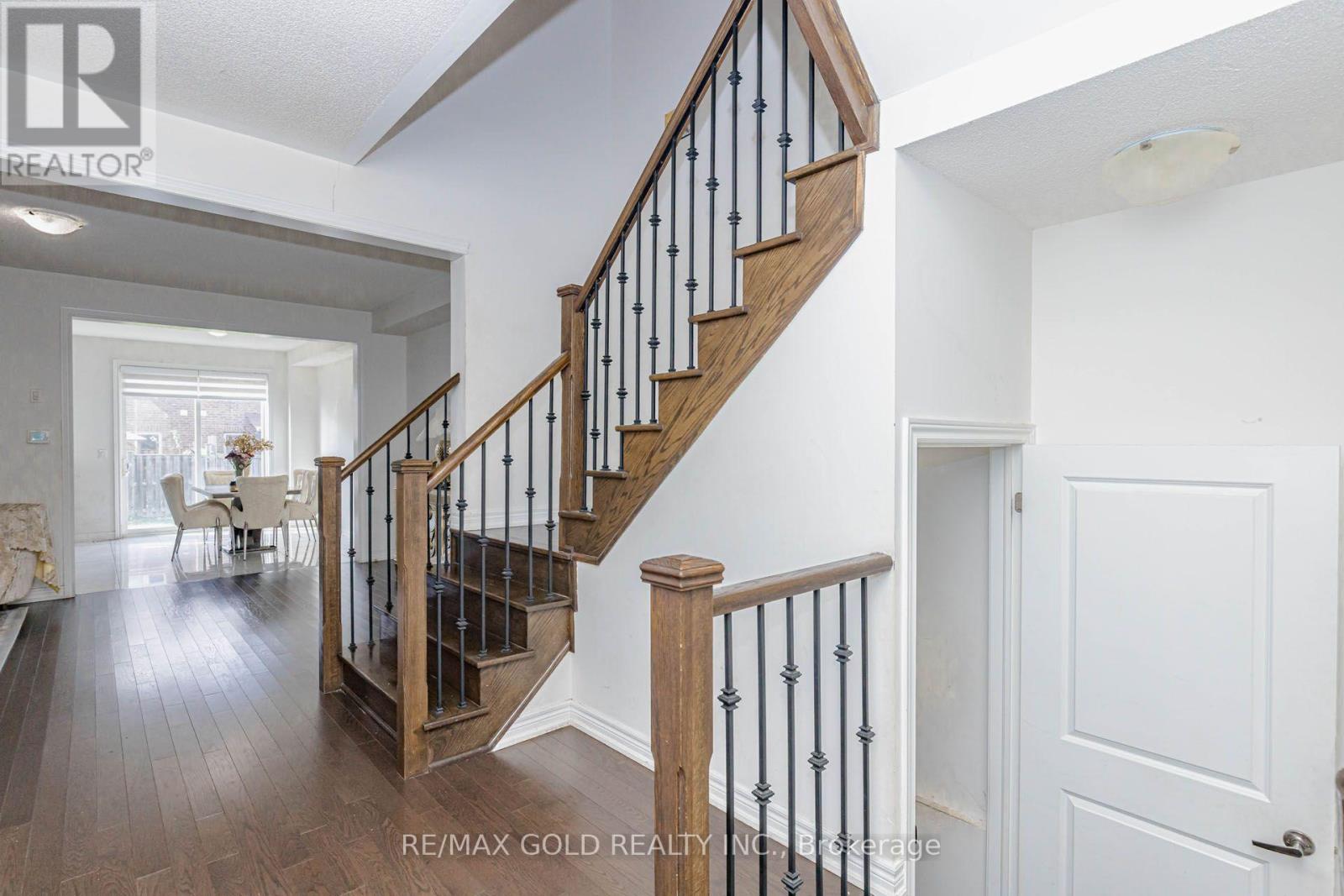 84 PALLESCHI DRIVE - 9