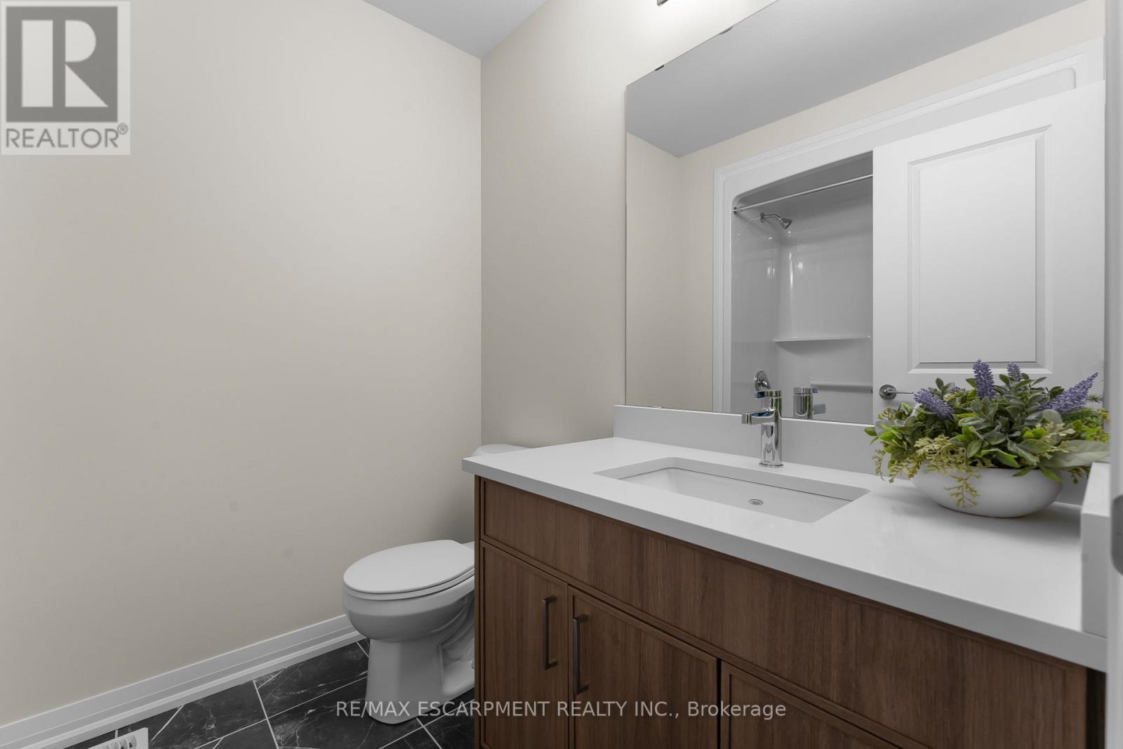957 CLARE AVENUE - 14