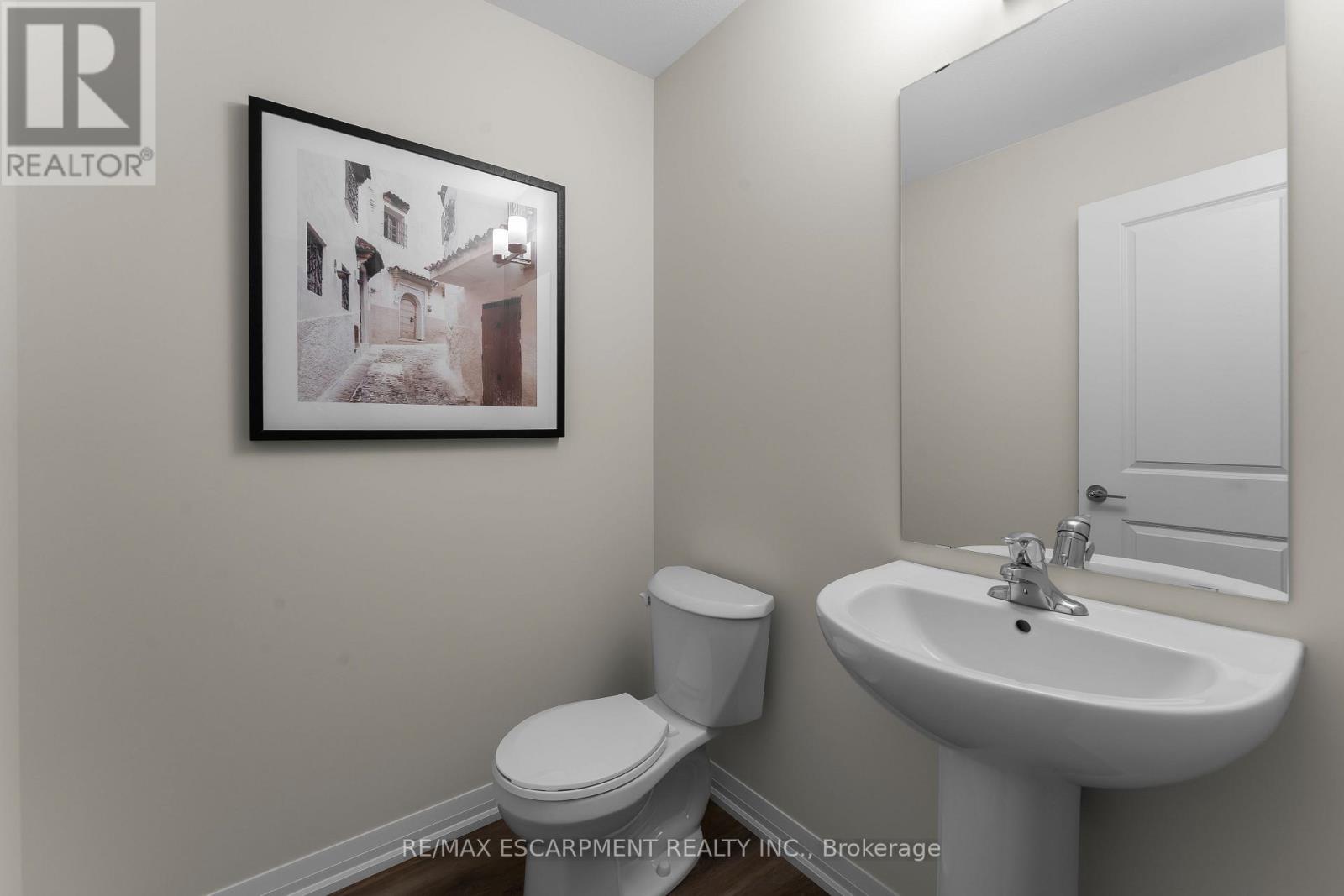 957 CLARE AVENUE - 25
