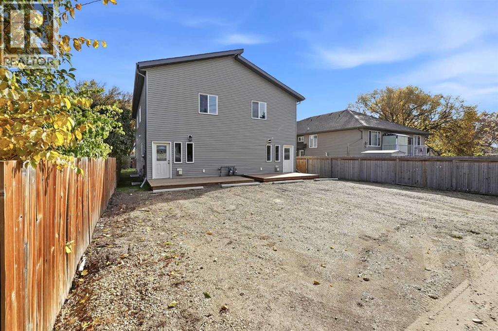 Listing photo – 5240 51 Street, Lacombe