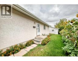 512 Malvern Drive NE - photo 2