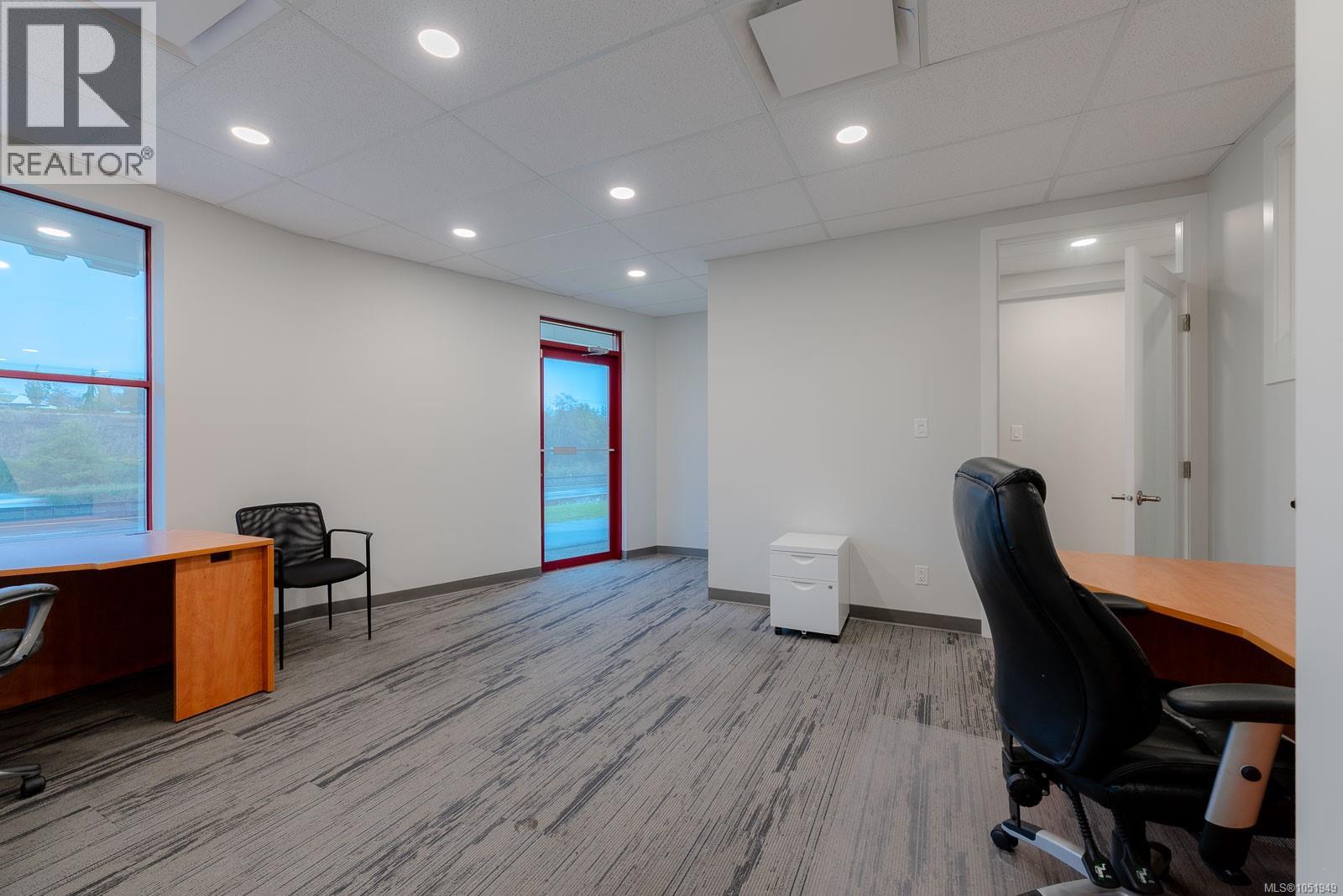 1A 5140 Metral Dr, Nanaimo - Image 1