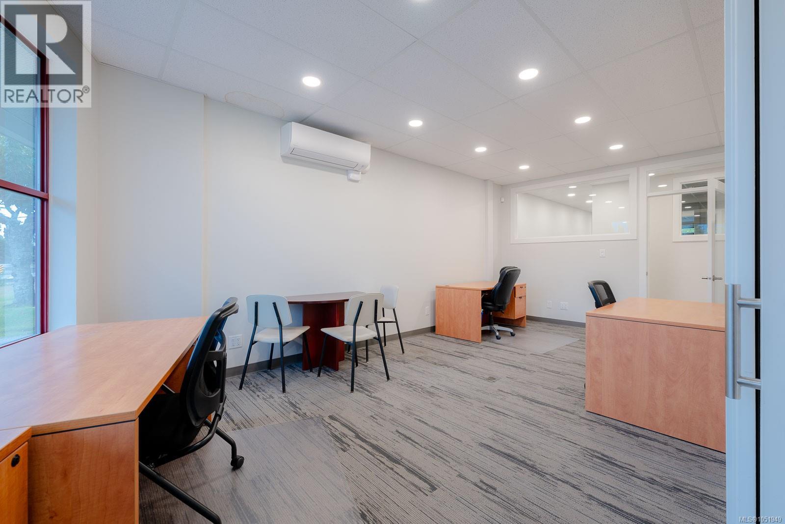 1A 5140 Metral Dr, Nanaimo - Image 1