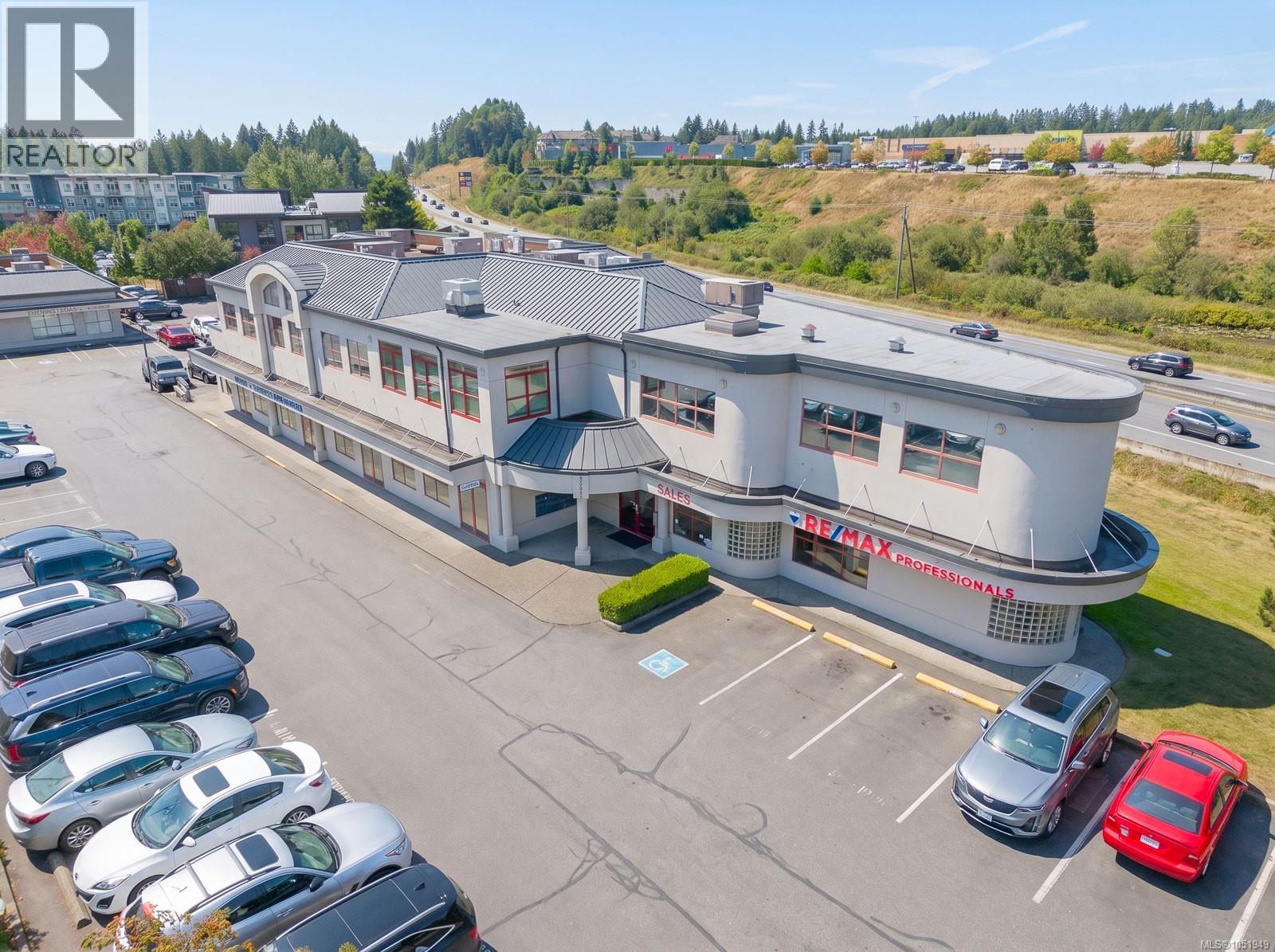 1A 5140 Metral Dr, Nanaimo - Image 1