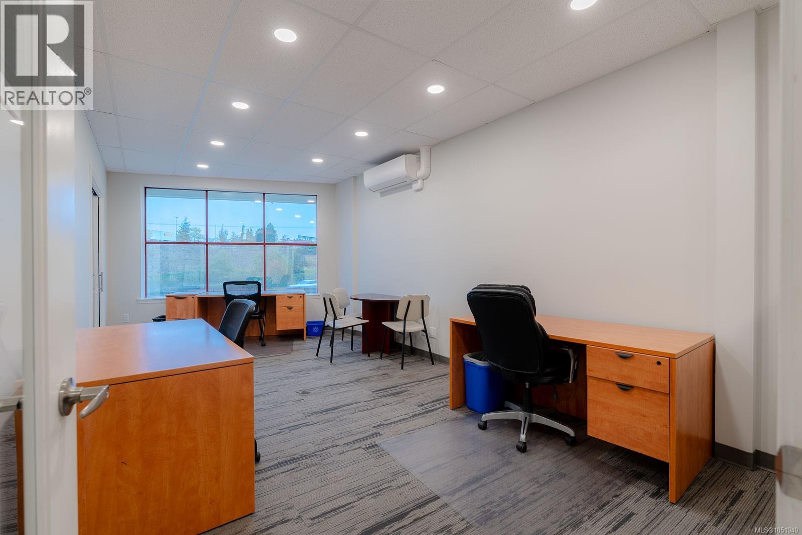 1A 5140 Metral Dr, Nanaimo - Image 1