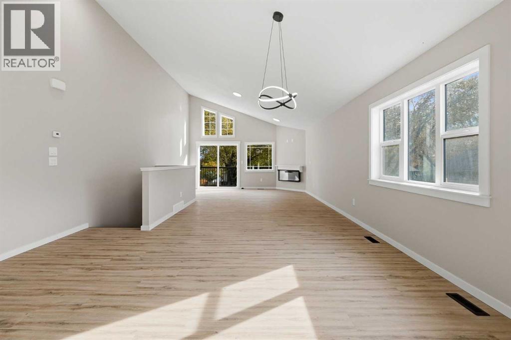 5240 & 5242 51 Street - 32