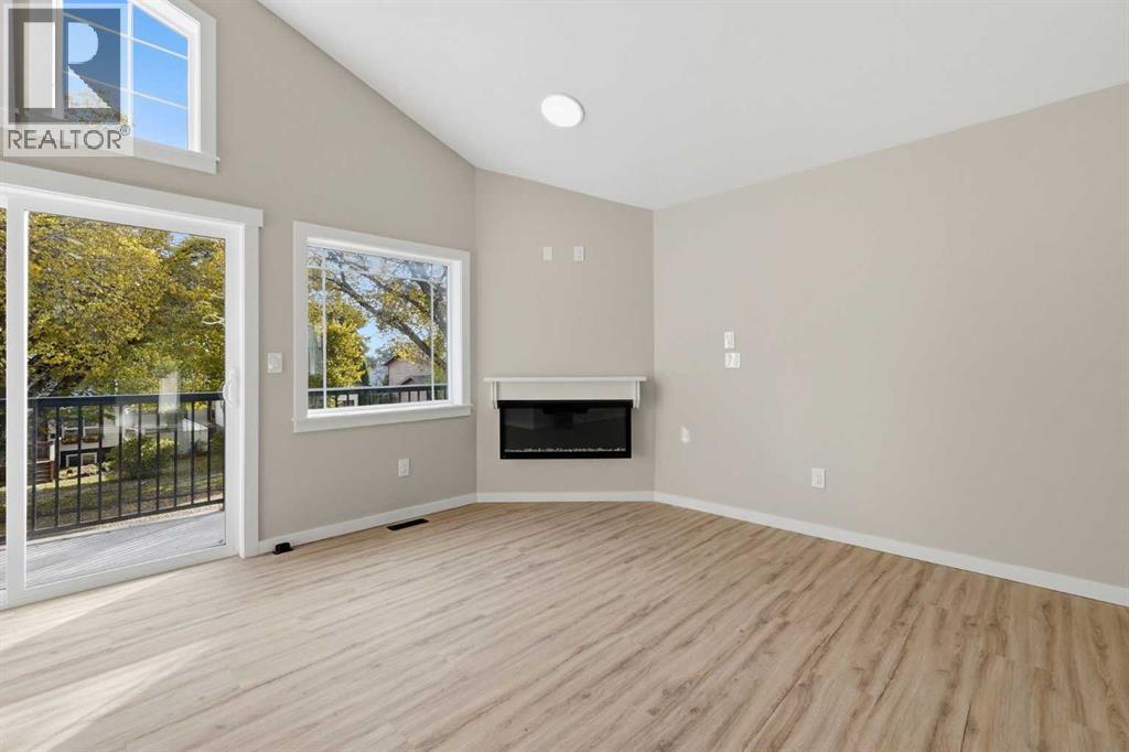 Listing photo – 5240 & 5242 51 Street, Lacombe