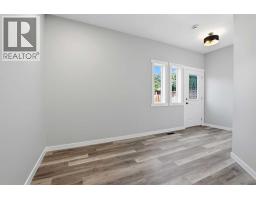 Kitchen - 5240 & 5242 51 Street, Lacombe, AB T4L1H7 Photo 10