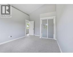 5240 & 5242 51 Street, Lacombe, AB T4L1H7 Photo 24