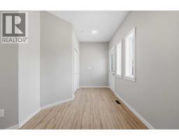 5240 & 5242 51 Street, Lacombe, AB T4L1H7 Photo 30