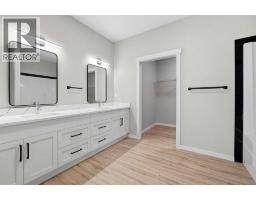 5240 & 5242 51 Street, Lacombe, AB T4L1H7 Photo 41