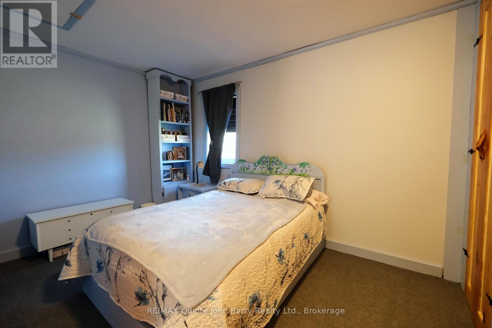 190 DOWNS ROAD - 13