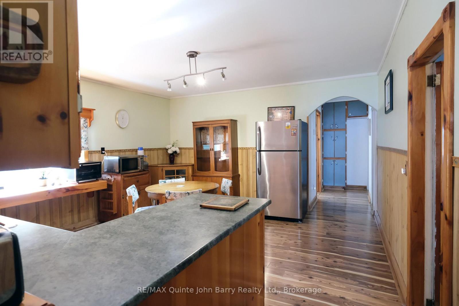 190 Downs Road, Quinte West, ON photo 5