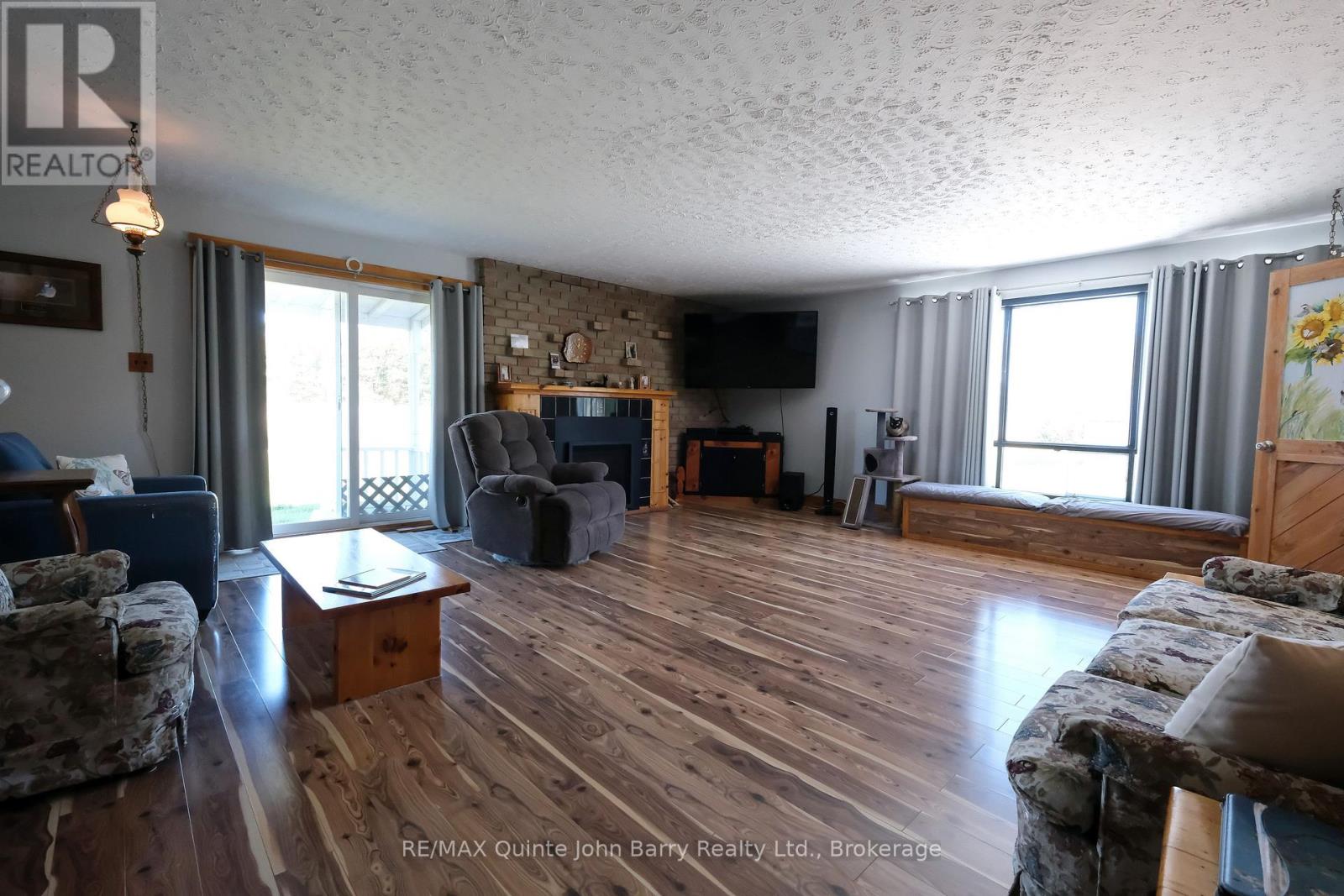 190 Downs Road, Quinte West, ON photo 8