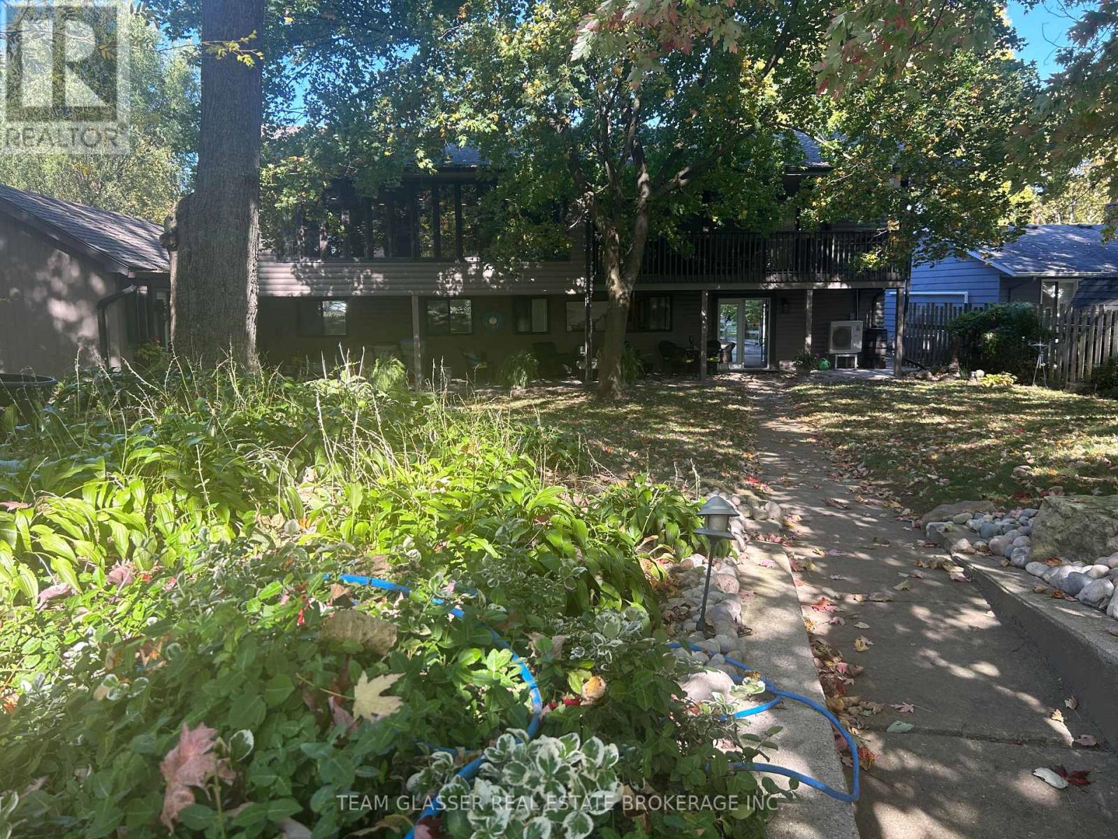8421 DEFORE DRIVE - 14