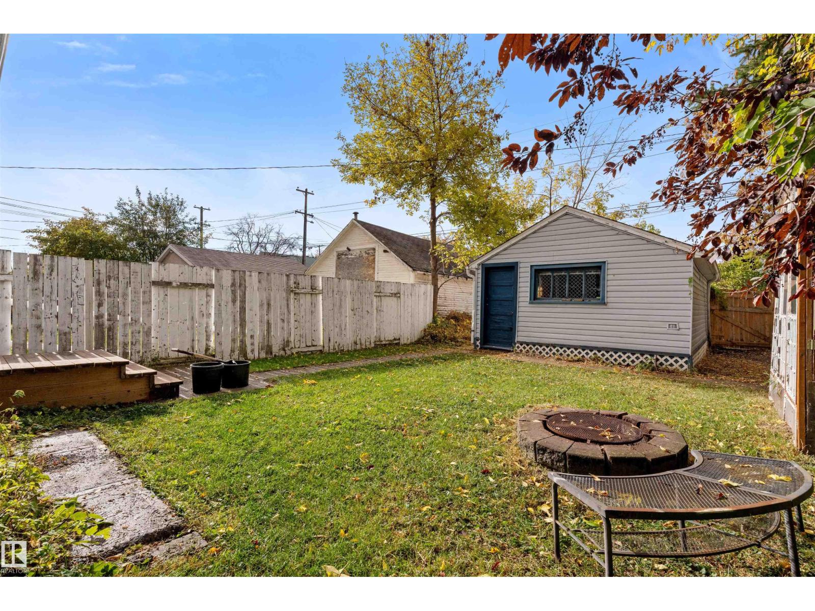11514 93 ST NW - 36