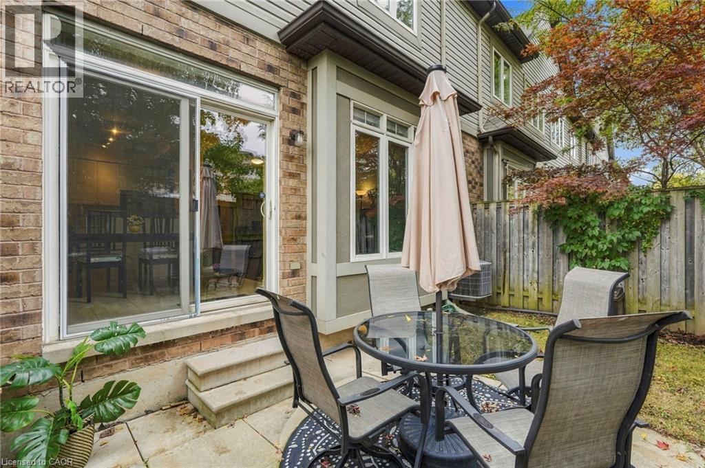 1076 Ryckman Common — photo 38