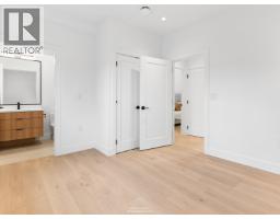 1 1986 E 8th Avenue, Vancouver, BC V5N1V1 Photo 12