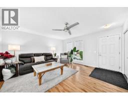 523 Auburn Bay Avenue SE - photo 4