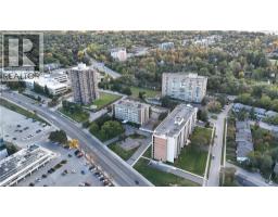65 Westmount Road N Unit# 910, Waterloo, ON N2L5G6 Photo 47